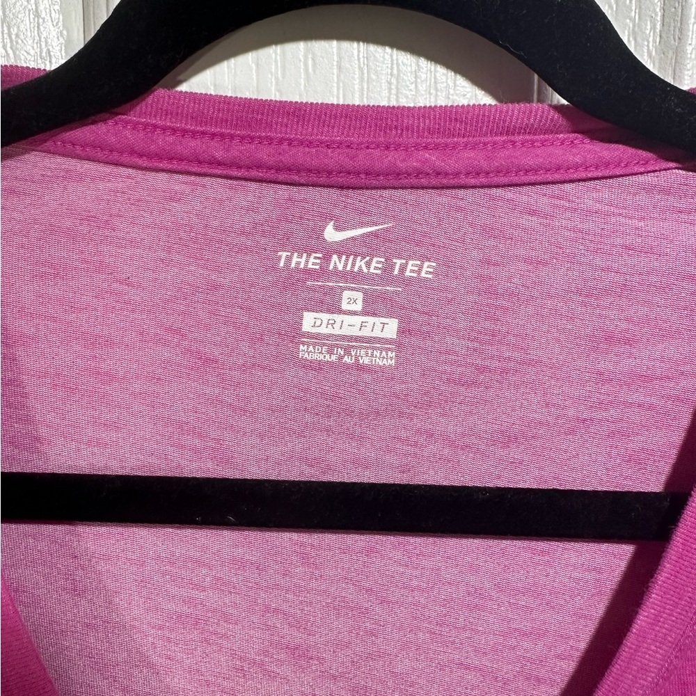 “The Nike Tee” Pink Woman’s Top - Sz 2XL - Picture 3 of 3